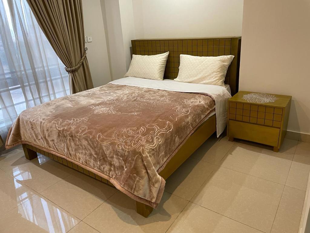 Marine Tower Apartment Равалпинди Екстериор снимка