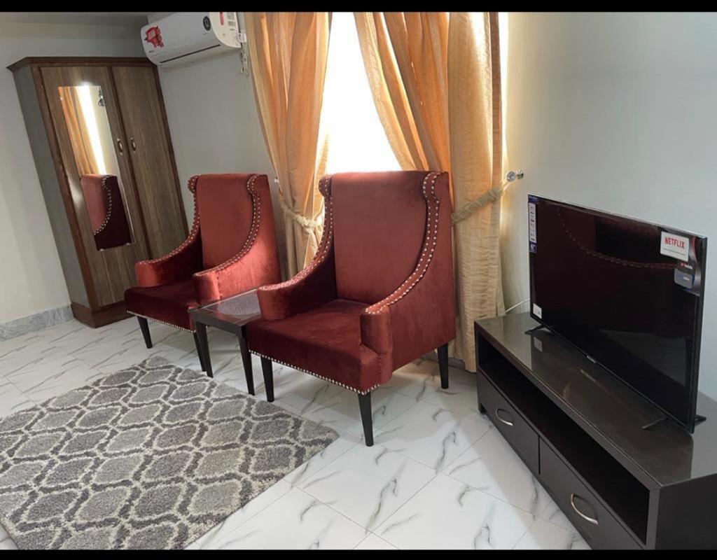 Marine Tower Apartment Равалпинди Екстериор снимка